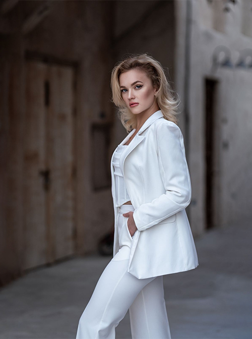 YANA modelling portfolio image 3