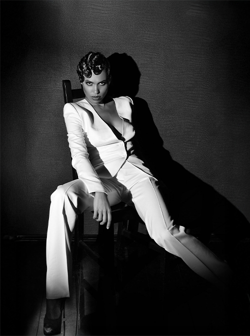 AGNETTA modelling portfolio image – Sapphire MA