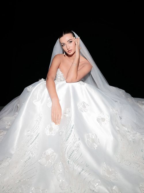 NATALI modelling portfolio image – Sapphire MA