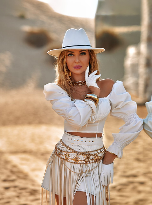 VIKTORYIA modelling portfolio image – Sapphire MA